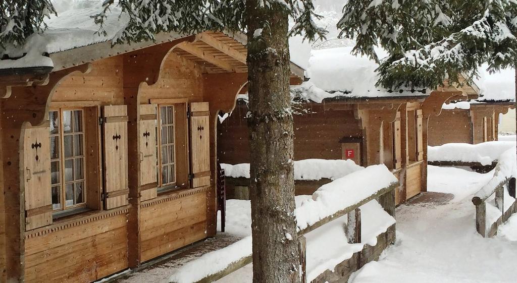 Camping Jungfrau Lauterbrunnen Szoba fotó
